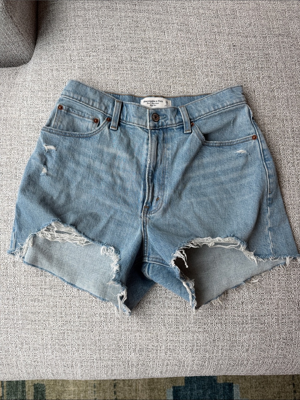 Abercrombie Curve Love High-Rise 4” Mom Short Distressed